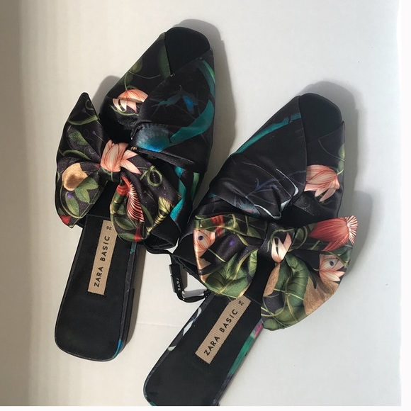 Zara Shoes - Zara floral flats